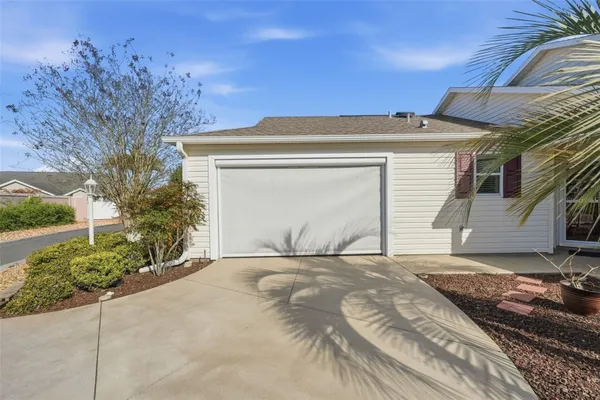Property Slideshow image 2 of 43 | 2311 crestview st, The Villages, FL, 32162