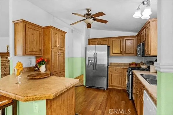 Property Slideshow image 2 of 20 | 38384 via escarlata, Murrieta, CA, 92563