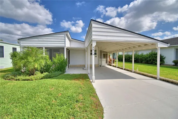 Property Slideshow image 3 of 48 | 4816 goldenview ln, Lakeland, FL, 33811