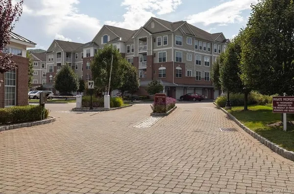 Property Slideshow image 2 of 45 | 145 regency dr, Fishkill, NY, 12524