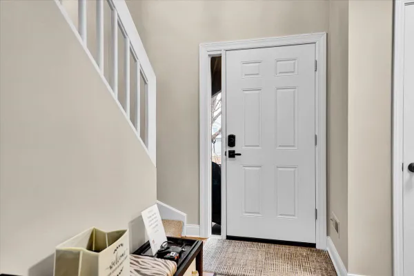 Property Slideshow image 3 of 33 | 196 shoreline rd, Lake Barrington, IL, 60010