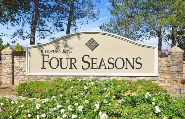 Property Slideshow image 2 of 56 | 230 eagle ln, Hemet, CA, 92545