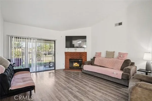 Property Slideshow image 3 of 17 | 2534 beech tree st, Hemet, CA, 92545