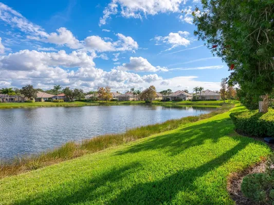 Property Slideshow image 2 of 45 | 7675 uliva way, Sarasota, FL, 34238