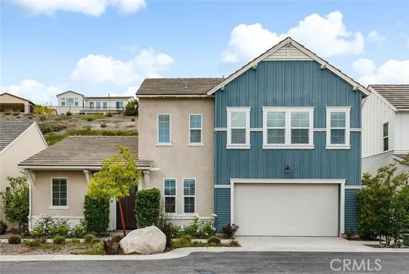 Property Slideshow image 2 of 49 | 18728 seville way, Canyon Country, CA, 91387