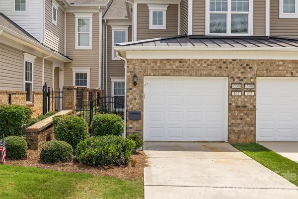 Property Slideshow image 3 of 39 | 45008 wigeon ln 102, Indian Land, SC, 29707