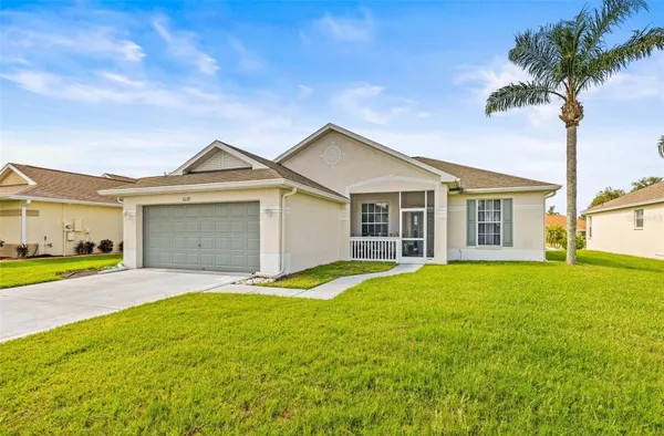 Property Slideshow image 2 of 37 | 2227 north creek ct, Sun City Center, FL, 33573