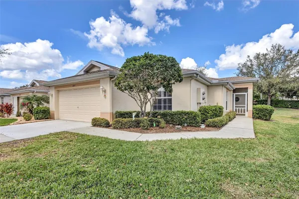 Property Slideshow image 3 of 52 | 2215 worthington greens dr 20, Sun City Center, FL, 33573