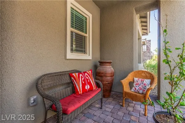 Property Slideshow image 3 of 43 | 905 belleforte ln, Las Vegas, NV, 89138