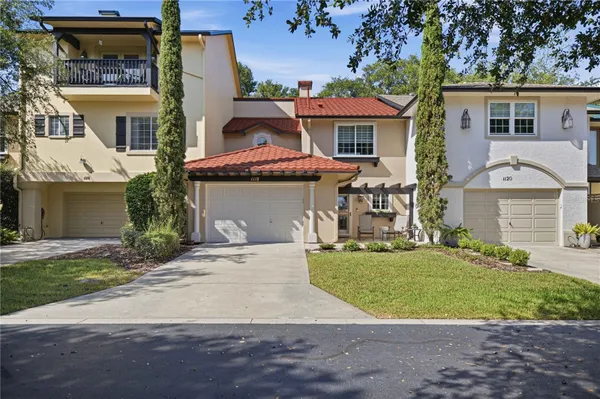 Property Slideshow image 2 of 33 | 1118 avenida de las casas, Lady Lake, FL, 32159