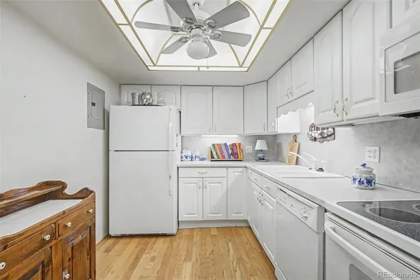 Property Slideshow image 3 of 50 | 13601 e marina dr 101, Aurora, CO, 80014