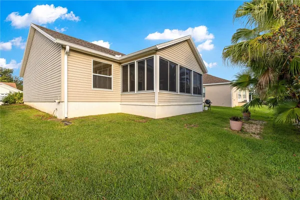 Property Slideshow image 3 of 39 | 16925 se 77th northridge ct, The Villages, FL, 32162
