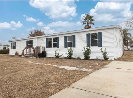 Property Slideshow image 2 of 34 | 13877 county road 109f, Lady Lake, FL, 32159