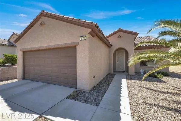 Property Slideshow image 2 of 24 | 2101 sawtooth mountain dr, Henderson, NV, 89044