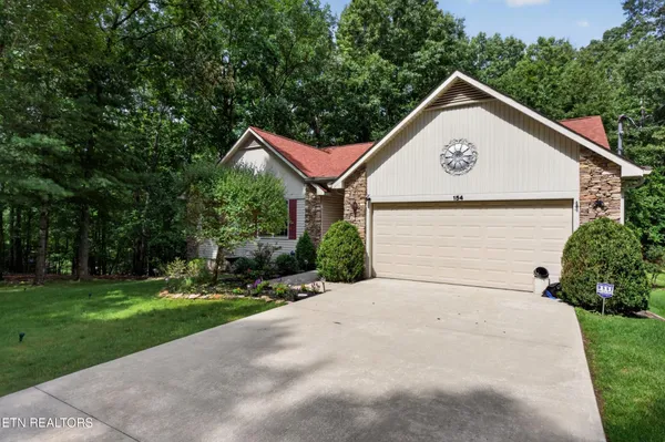 Property Slideshow image 3 of 55 | 154 glenwood dr, Crossville, TN, 38558