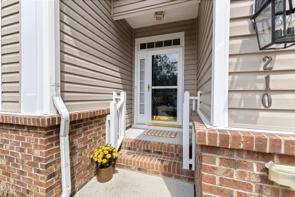 Property Slideshow image 3 of 56 | 210 muir brook pl, Cary, NC, 27519