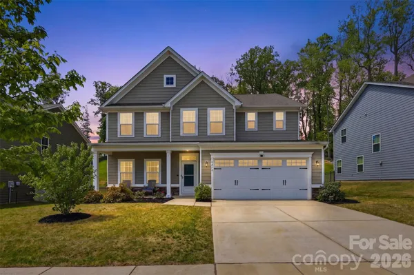 Property Slideshow image 2 of 43 | 10258 paper birch dr, Charlotte, NC, 28215