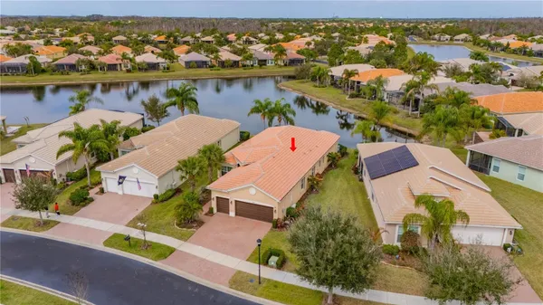 Property Slideshow image 2 of 55 | 16133 coquina bay ln, Wimauma, FL, 33598