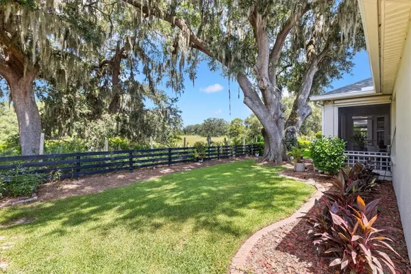Property Slideshow image 2 of 27 | 7145 se 173rd arlington loop, The Villages, FL, 32162