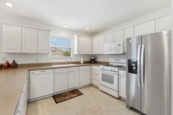 Property Slideshow image 3 of 34 | 1798 longwood ct, The Villages, FL, 32162