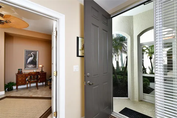 Property Slideshow image 3 of 34 | 3461 sunset key cir 101, Punta Gorda, FL, 33955