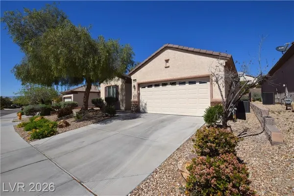Property Slideshow image 3 of 51 | 2452 cosmic ray pl, Henderson, NV, 89044