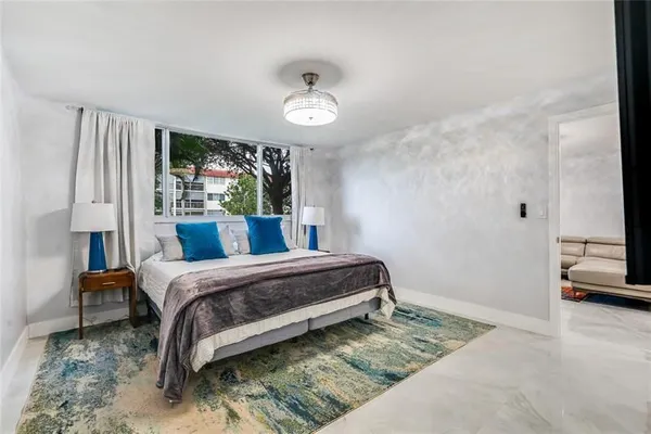 Property Slideshow image 3 of 63 | 9523 s hollybrook lake dr 102, Pembroke Pines, FL, 33025