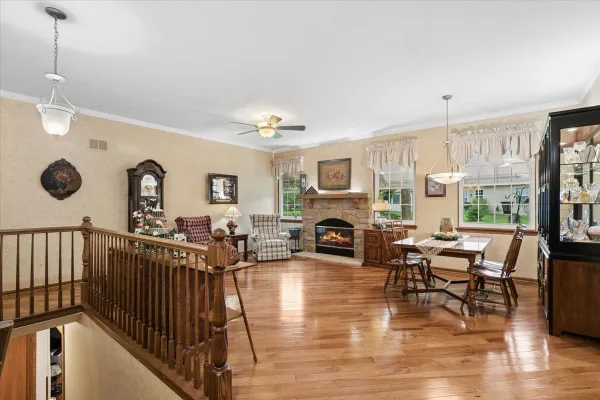 Property Slideshow image 3 of 28 | 2058 carillon dr, Grayslake, IL, 60030