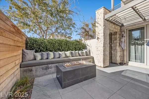 Property Slideshow image 3 of 60 | 4262 swift st, Las Vegas, NV, 89135