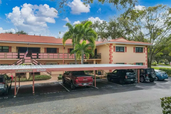 Property Slideshow image 2 of 47 | 8162 terrace garden dr n unit 204, St Petersburg, FL, 33709