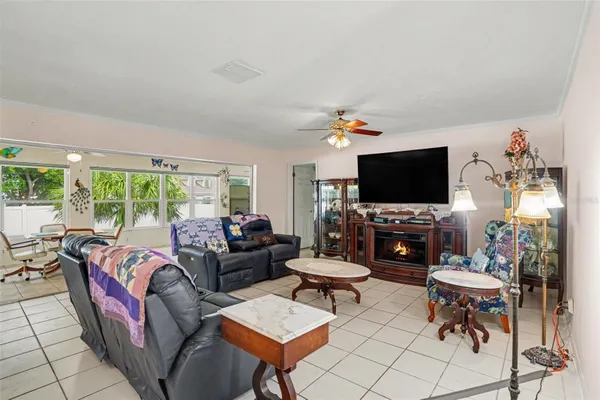Property Slideshow image 2 of 14 | 1703 new bedford dr, Sun City Center, FL, 33573