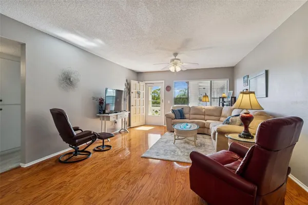 Property Slideshow image 3 of 52 | 2404 florentine way 52, Clearwater, FL, 33763
