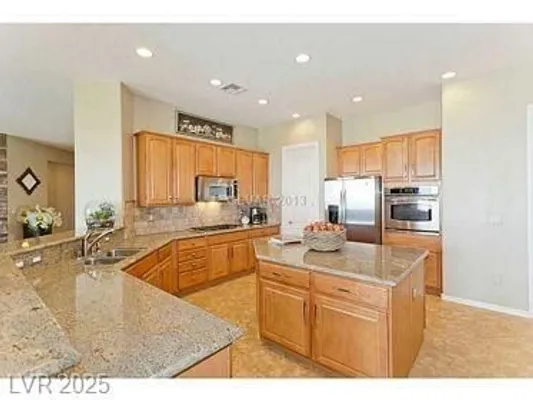 Property Slideshow image 3 of 20 | 2594 portsmouth creek ave, Henderson, NV, 89052