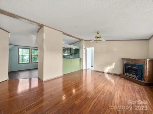 Property Slideshow image 2 of 42 | 236 white ash cir, Hendersonville, NC, 28739