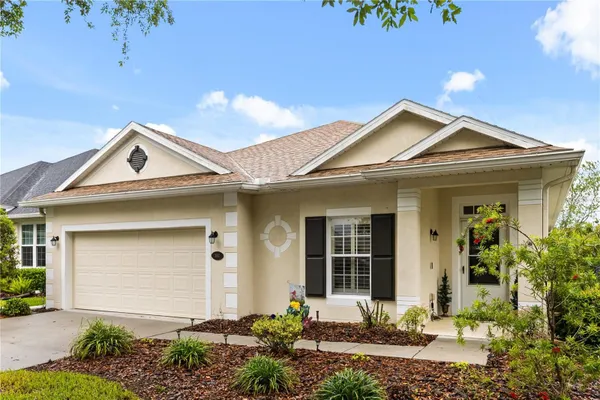 Property Slideshow image 3 of 29 | 307 heron point way, Deland, FL, 32724