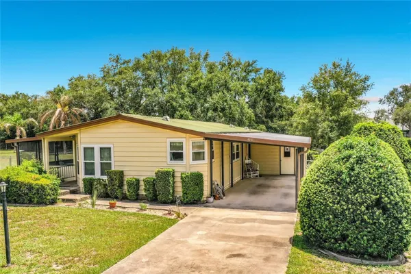 Property Slideshow image 2 of 43 | 8233 county rd, Lady Lake, FL, 32159
