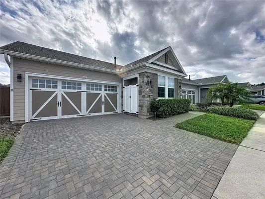 Property Slideshow image 2 of 58 | 422 alcove dr, Groveland, FL, 34736
