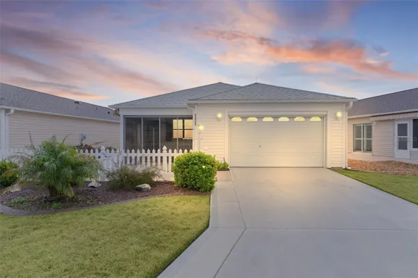 Property Slideshow image 2 of 45 | 1808 hallandale ln, The Villages, FL, 32162