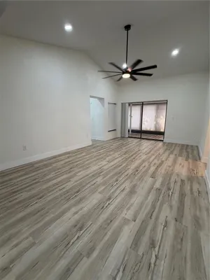 Property Slideshow image 2 of 47 | 339 pembroke ln 228, Venice, FL, 34293