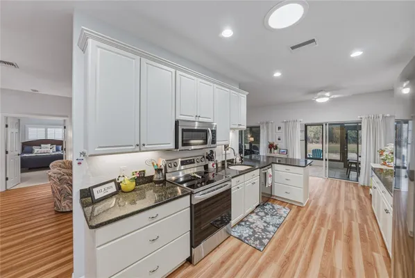 Property Slideshow image 3 of 41 | 5329 hogan ln, Winter Haven, FL, 33884