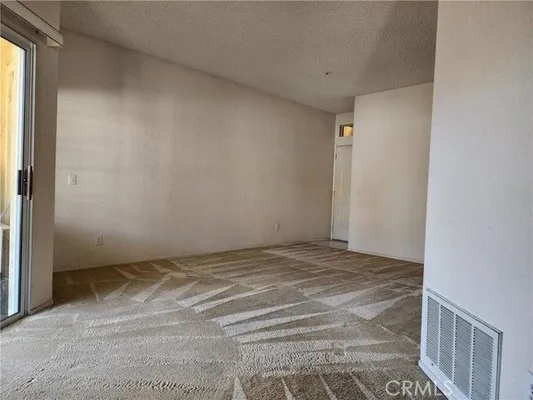 Property Slideshow image 3 of 27 | 19111 palo verde dr, Apple Valley, CA, 92308