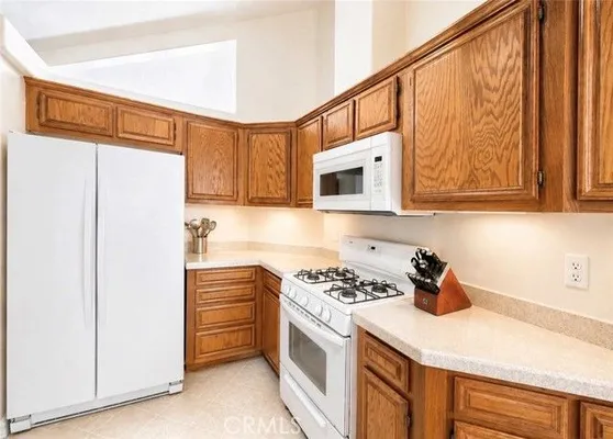 Property Slideshow image 3 of 37 | 4252 lahaina dr, Huntington Beach, CA, 92649