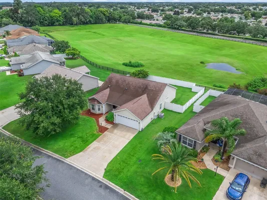 Property Slideshow image 2 of 41 | 12185 ne 51st cir, Oxford, FL, 34484