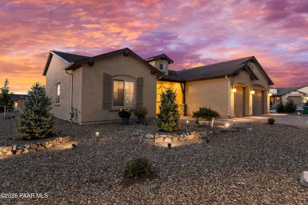 Property Slideshow image 3 of 56 | 7700 e serenade cir, Prescott Valley, AZ, 86315