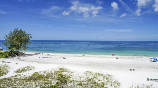 Property Slideshow image 3 of 93 | 225 hourglass way 303, Sarasota, FL, 34242