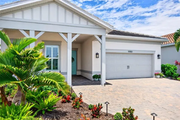 Property Slideshow image 2 of 100 | 10100 coral shore dr, Englewood, FL, 34223