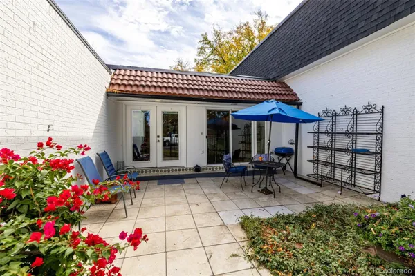 Property Slideshow image 2 of 46 | 7466 w cedar cir, Lakewood, CO, 80226