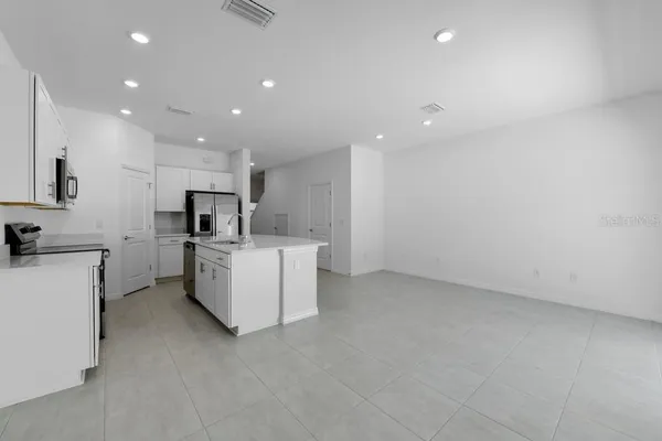 Property Slideshow image 2 of 40 | 15148 cuzcorro ct, Nokomis, FL, 34275