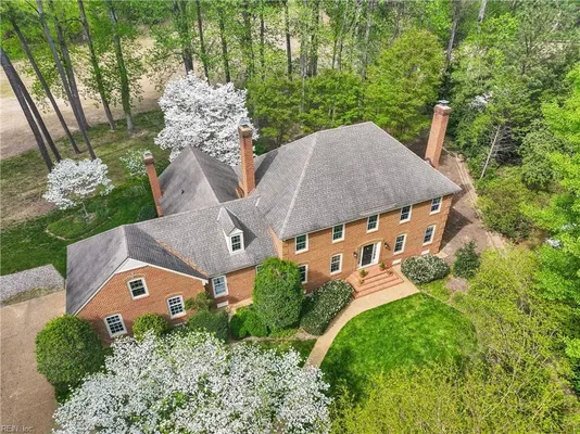 Property Slideshow image 3 of 50 | 105 robert miles, Williamsburg, VA, 23185