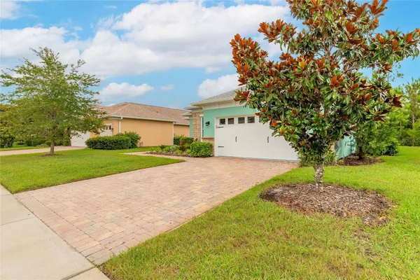 Property Slideshow image 2 of 48 | 19 huntington pl, Ormond Beach, FL, 32174